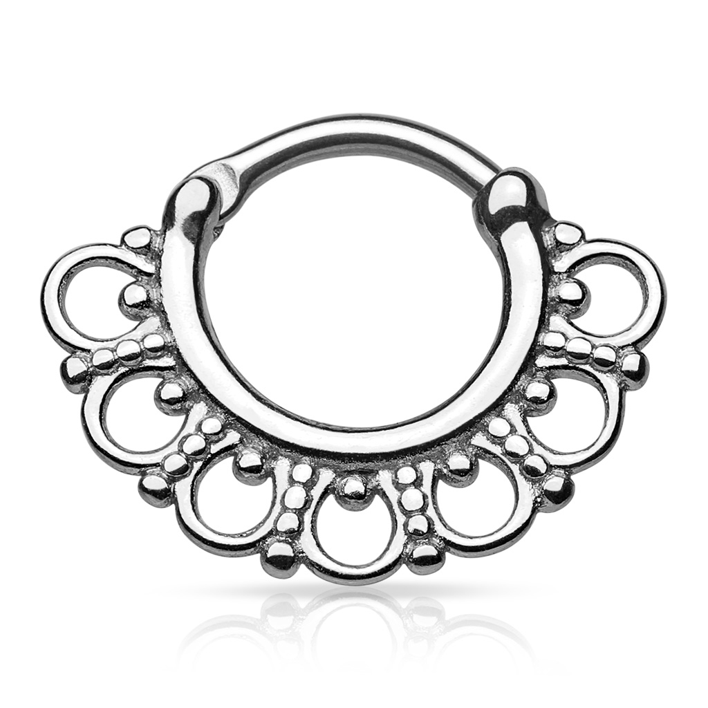 Septo piercing com desenho filigrana