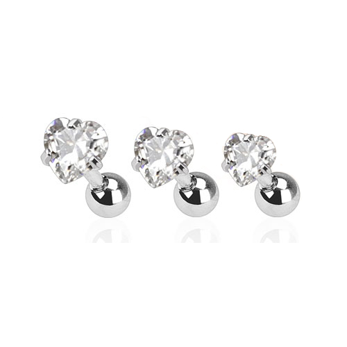 Orelha conjunto de piercings com uma pedra de coração